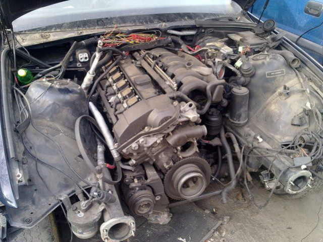 Двигатель BMW E36 323i M52B25