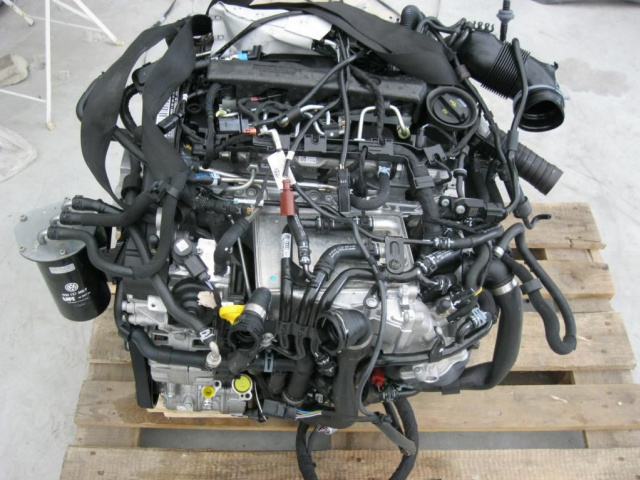 VW PASSAT B8 1.6 TDI двигатель в сборе DCX