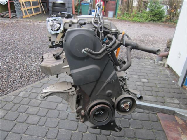 Двигатель VW Golf III Passat B4 1.6 AKS AFT 130000KM