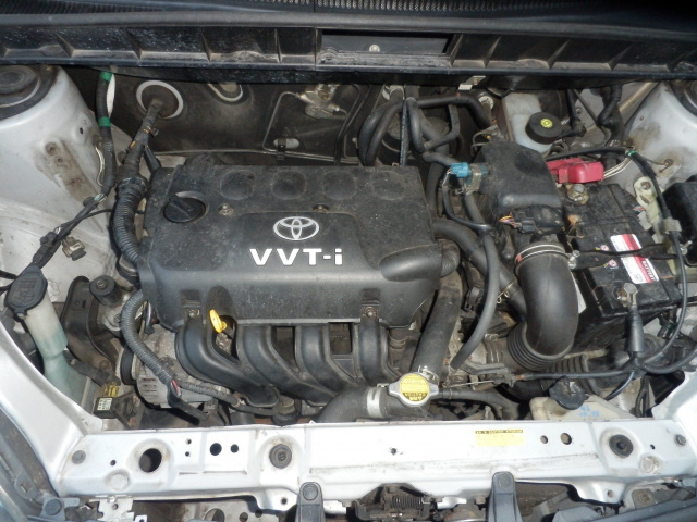 TOYOTA YARIS VERSO 00г. 1.3 VVTI двигатель V2NZ-P52B