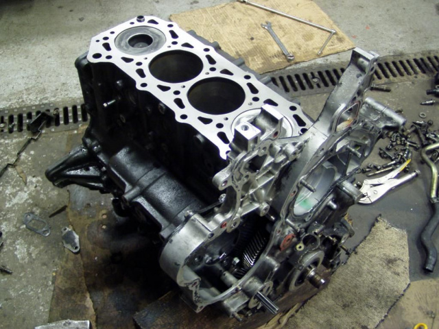 Двигатель NISSAN PATROL Y61 3, 0 DI 2004r.