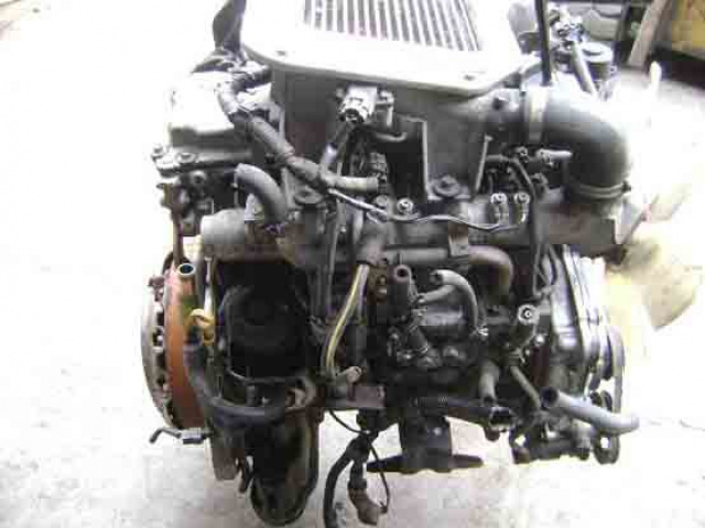 Nissan Navara 2.5 TDI DI D22 двигатель