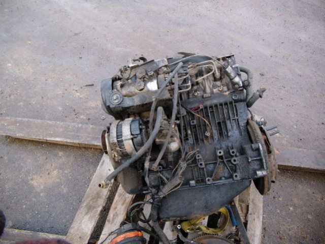 Двигатель RENAULT TRAFIC 2.1 D