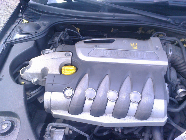 Двигатель Renault Laguna II 2.0 16V 04.r