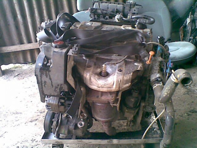 CITROEN C2 C3 SAXSO BERLINGO двигатель 1.4 бензин
