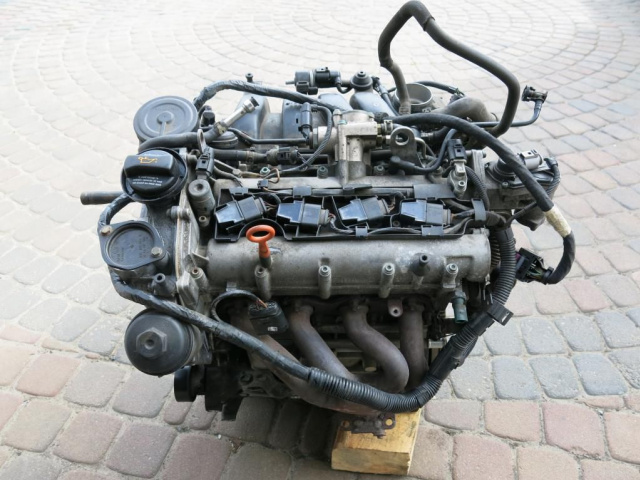 VW GOLF V двигатель в сборе 1.6 FSI BLP AUDI