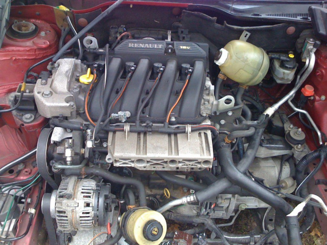 RENAULT Megane двигатель 1.6 16v K4M