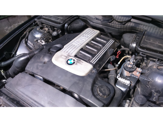 Двигатель + форсунки BMW 525d e39 2002 год M57D25