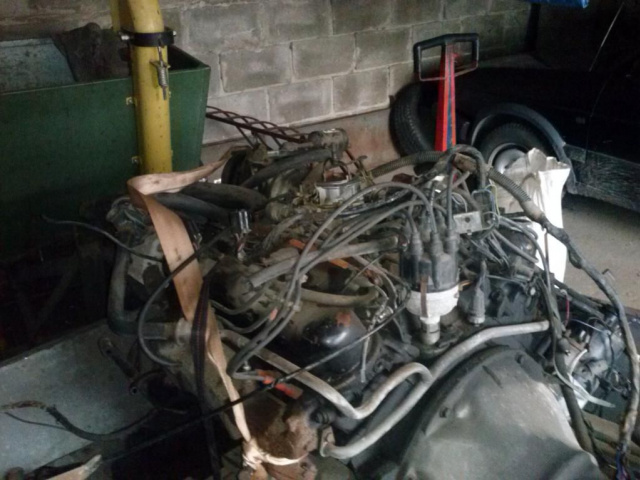 Двигатель в сборе chrysler, uaz, газ, hot rod 318 V8