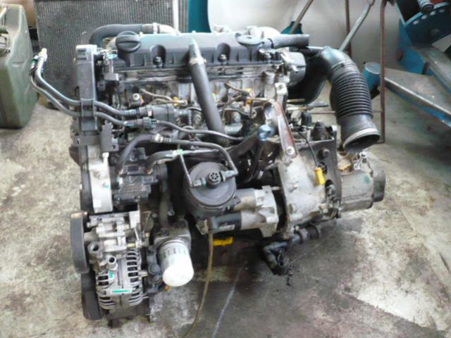 Двигатель 2.0 hdi citroen c5 z 2002г.