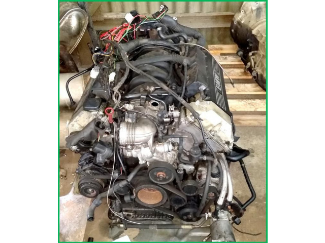 Двигатель M62B35 BMW E39 535i BEZ VANOSa голый без навесного оборудования