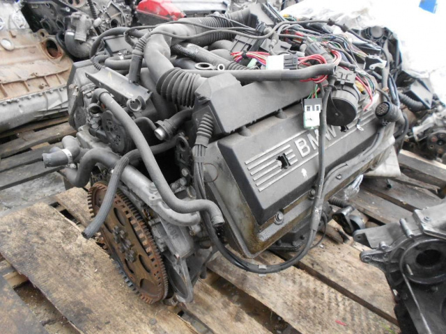 Двигатель BMW E39 E38 535i 735i V8 M62