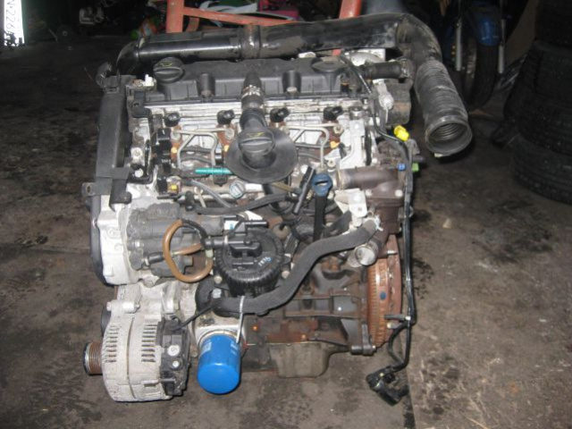 Двигатель z навесным оборудованием Peugeot 2, 0HDI 90 л.с. 2003г..