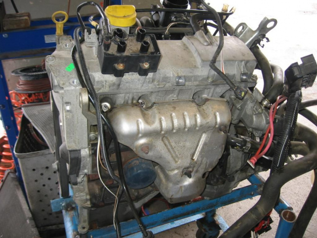 Dacia Sandero 1.4 MPI двигатель K7JA710 30 тыс