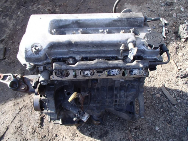 Двигатель TOYOTA COROLLA E11 E12 1.4 VVT-I 4ZZ 2002г..