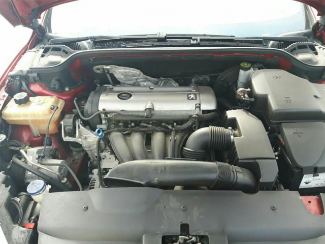 В отличном состоянии двигатель 2, 2 16V Peugeot 407 607 807 W машине