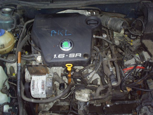Двигатель SKODA OCTAVIA 98г.. 1.6 SR