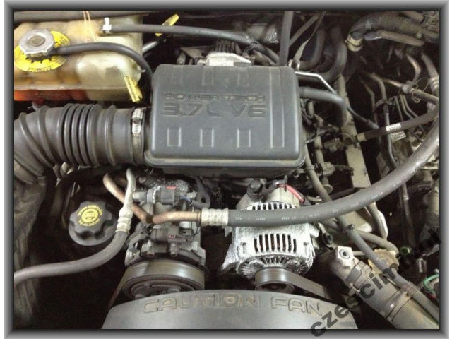 JEEP CHEROKEE LIBERTY 3.7 бензин V6 двигатель 2003