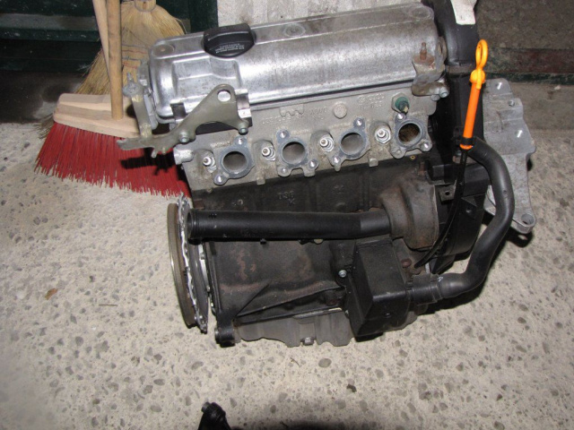 Двигатель SKODA OCTAVIA 1.6 MPI 8V AEE