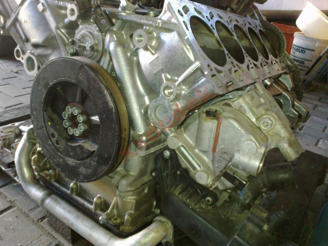 Двигатель AUDI s6 / s8 5.2 V10 поврежденный
