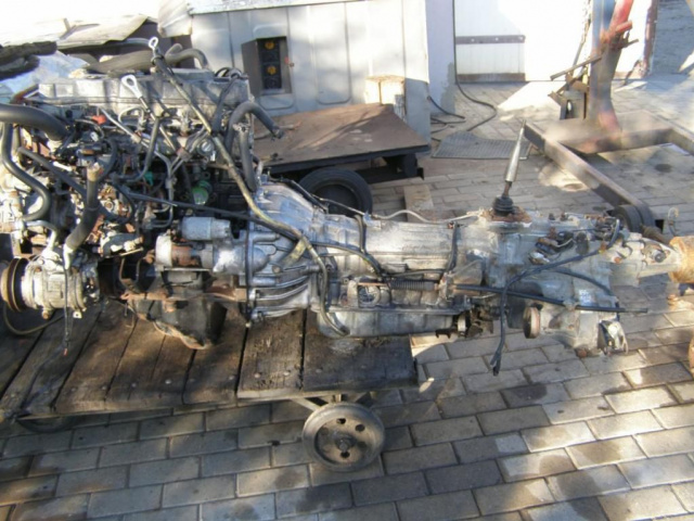Двигатель Mitsubishi Pajero 2.8 TD - и другие з/ч запчасти !!!