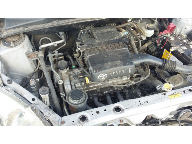 Toyota Yaris двигатель VVTi 1.0B в сборе