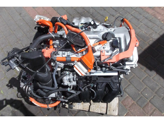 Двигатель LEXUS NX300H 2015r X2AR-Y32T HYBRID