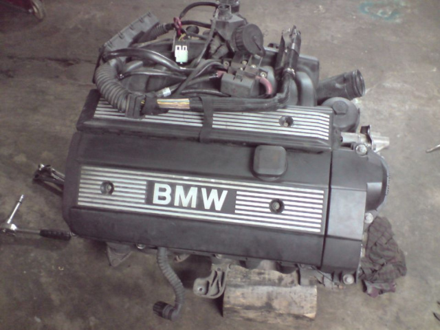 Двигатель BMW в сборе m52b25 e36 e39 323i 523i