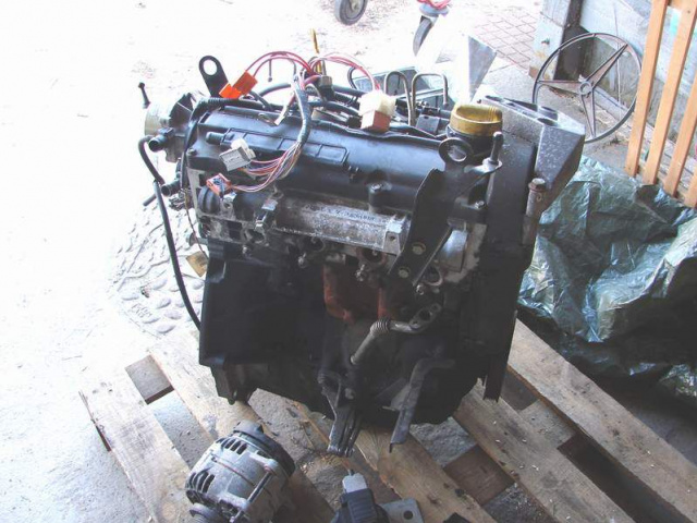 Двигатель Renault Megane II Scenic 1.5 DCi 2005г.