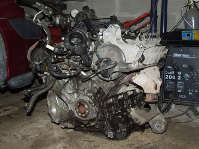Двигатель Renault Espace Safrane Laguna 3.0 V6 Z7X