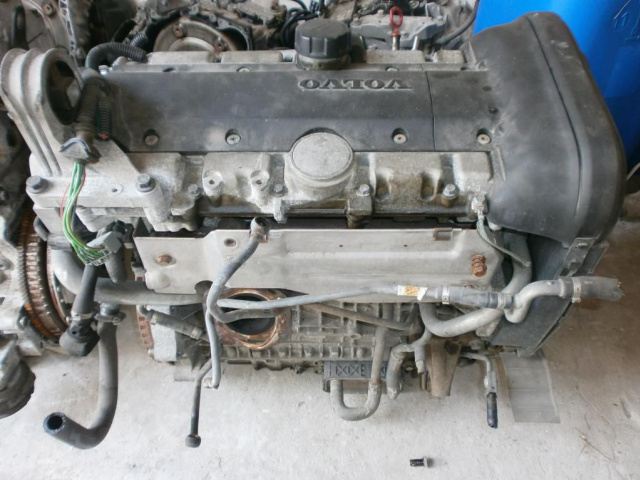 Двигатель 2.4T бензин B5244T3 для VOLVO V70, XC70, S60,