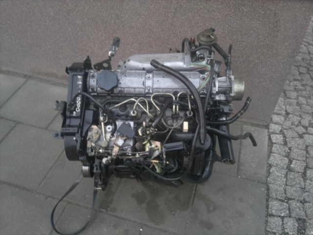 VOLVO S40 RENAULT MEGANE SCENIC двигатель 1.9 TD F8T
