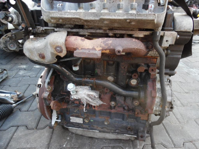 Двигатель Renault Master 2.5DCI 05г. голый