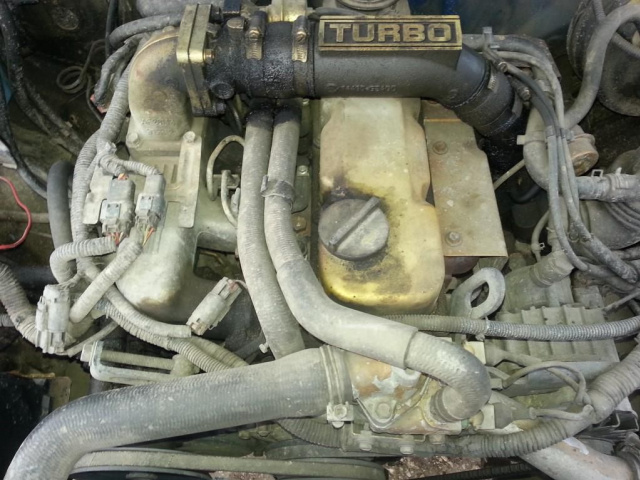 NISSAN TERRANO II 2, 7 TD двигатель насос в сборе