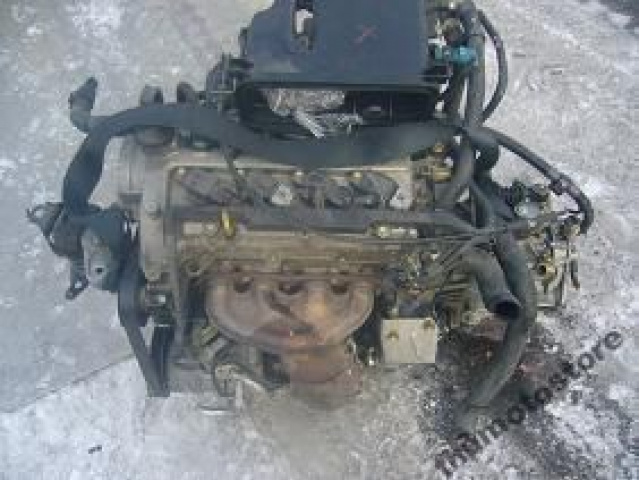 Toyota Yaris 1.0 05г. VVT-I двигатель
