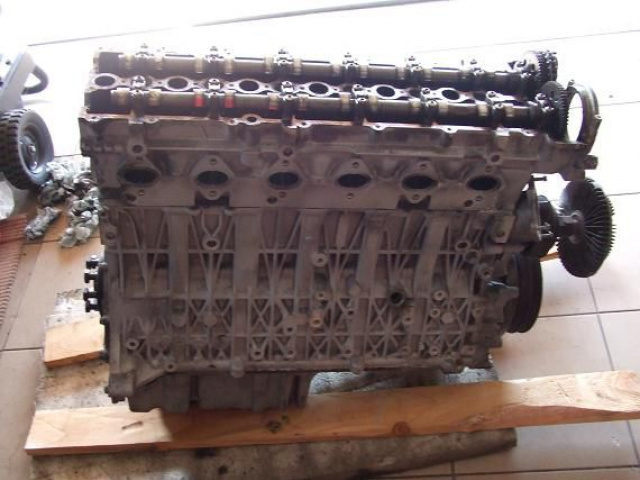 Bmw E65 E66 730d 3.0l двигатель Diesiel