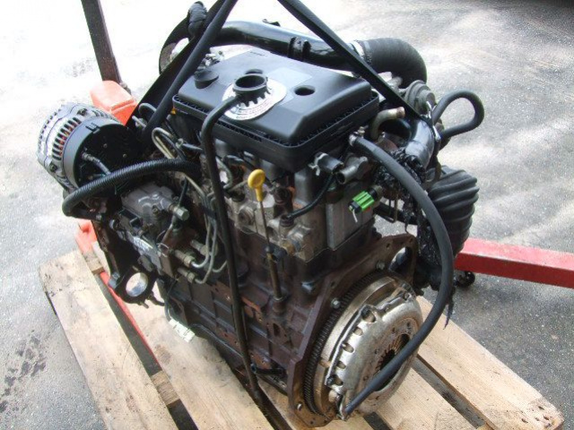 Двигатель CHRYSLER VOYAGER 2, 5 TD VM 2000 r.