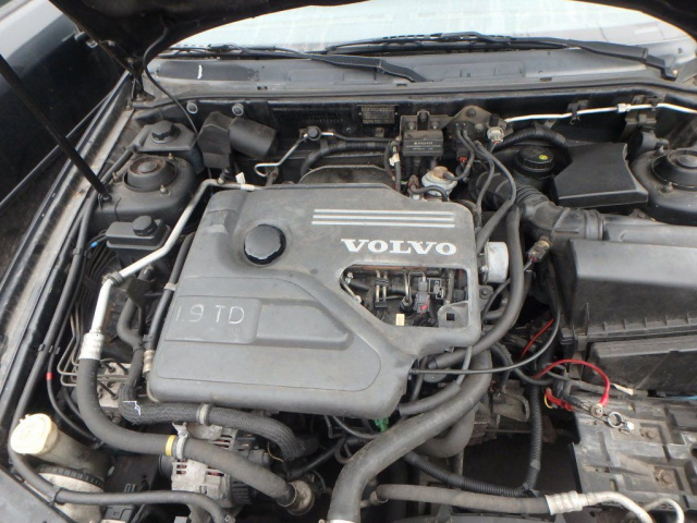 Двигатель VOLVO V40 S40 1.9 TD Z насос I WTRYSKAMI