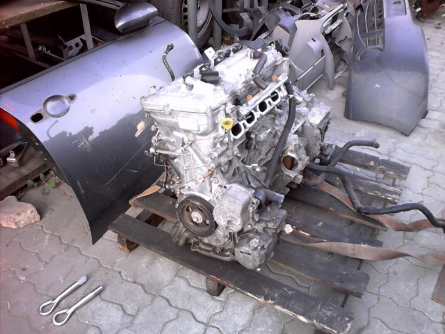 Двигатель TOYOTA AURIS PRIUS 1.8 HYBRYDA X2ZR