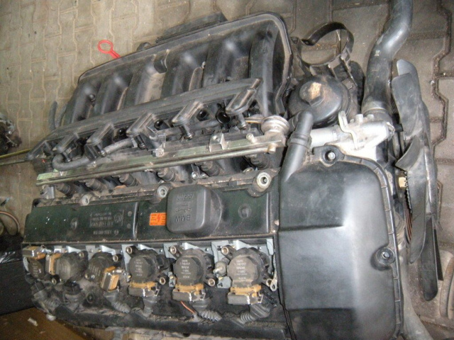 BMW Z3 двигатель 1, 9 бензин M43 в сборе коробка передач