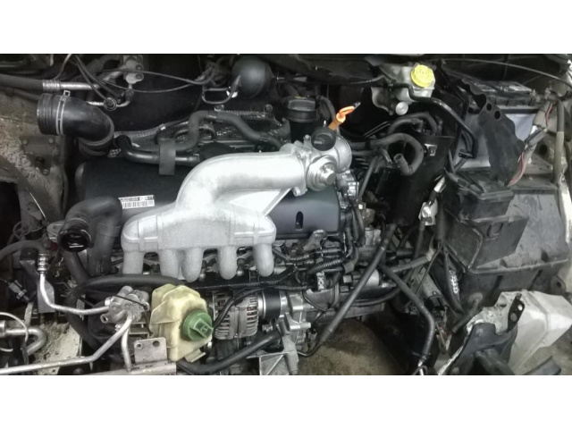 VW T5 TRANSPORTER двигатель AXD 2.5TDI 130 л.с. W машине