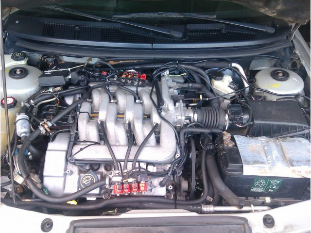 FORD MONDEO двигатель 2.5 V6 w SAMOCHODZIE в сборе