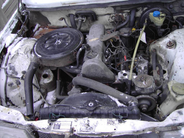 Двигатель Mercedes MB100 MB 100 2.4 D