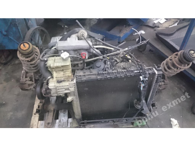 Двигатель в сборе коробка передач Mercedes Vito 2.3D 108D