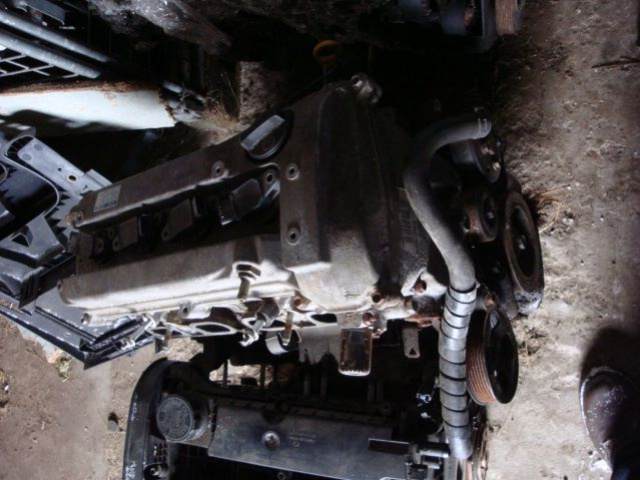 Двигатель TOYOTA RAV4 2.4 бензин 2005г.