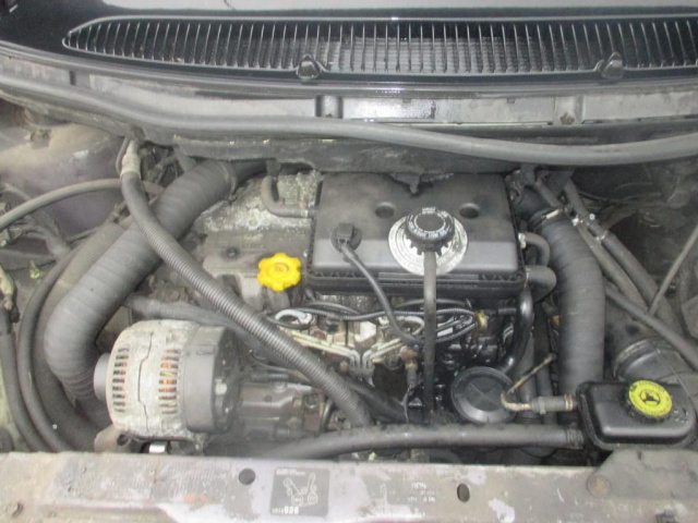 Двигатель CHRYSLER VOYAGER 2.5 TD 96 год состояние отличное