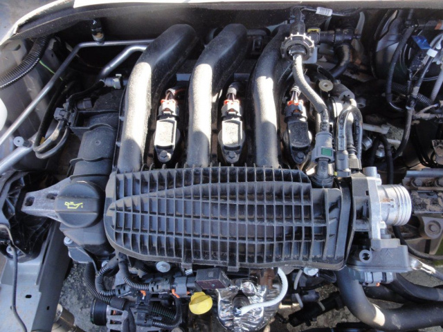 Двигатель без навесного оборудования CITROEN C4 CACTUS 1.2 VTI HM01 6 тыс