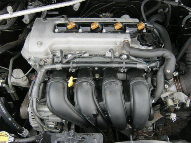 Toyota Corolla Verso 1.8 02-04 двигатель