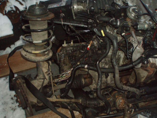 Ford Mondeo MK I двигатель 2.5 V6 в сборе.