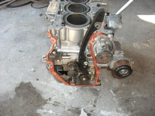 Двигатель шортблок (блок) NISSAN JUKE NOTE 1.6 16V HR16